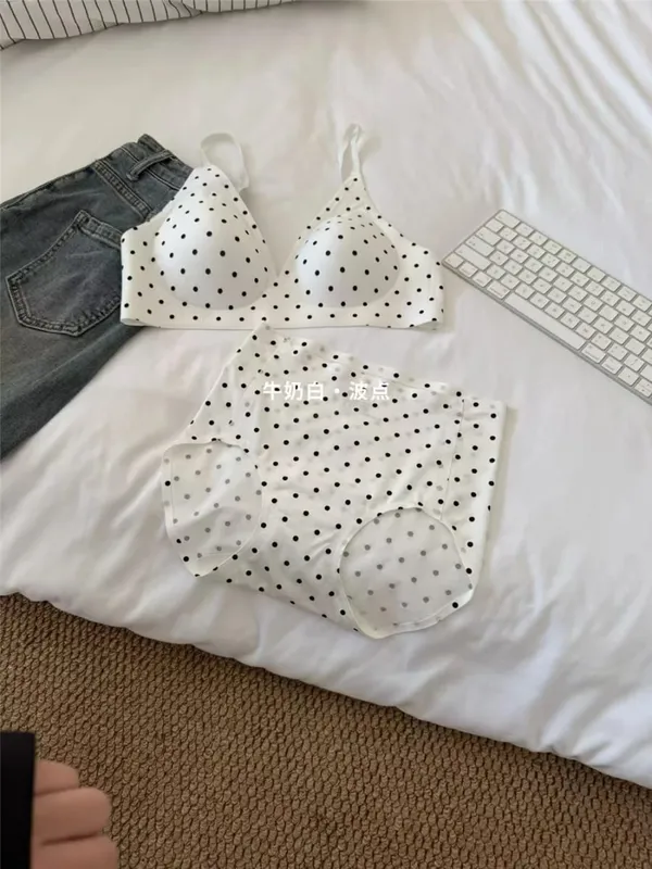 Set di biancheria intima americana retrò a pois senza soluzione di continuità reggiseno a V profondo supporto morbido gelatina senza fili anti-cedimento reggiseno sexy MOYISU per donna