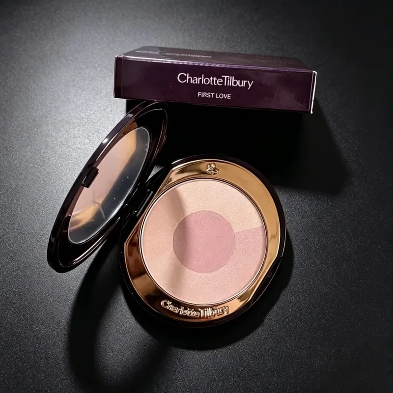 Charlotte Tilbury Setting Powder Compact Lip Gloss Foundation Two-tone Blush Eyeshadow Palette Lightweight Delicate Long-lasting