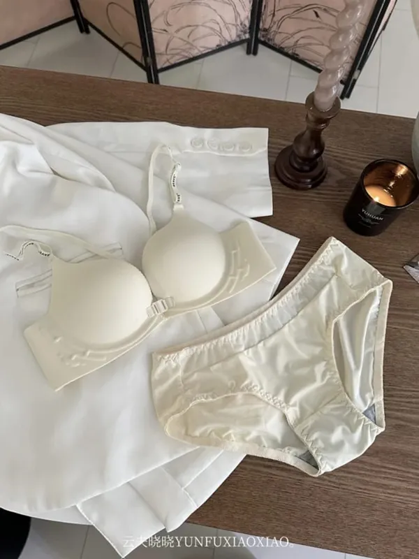 프론트 클로저 백리스 란제리 세트, 작은 가슴 집결 방지 처짐 향상 편안하고 와이어 프리 브라 세트.