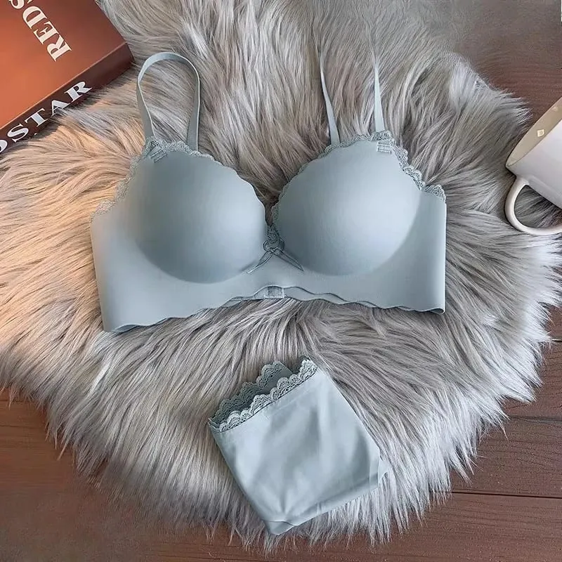 Hot Selling Ladies Push Up Bra Set Seamless Wireless Support Anti-Sagging Comfort Lingerie Set S-XL Young Women Daily Soft Wear