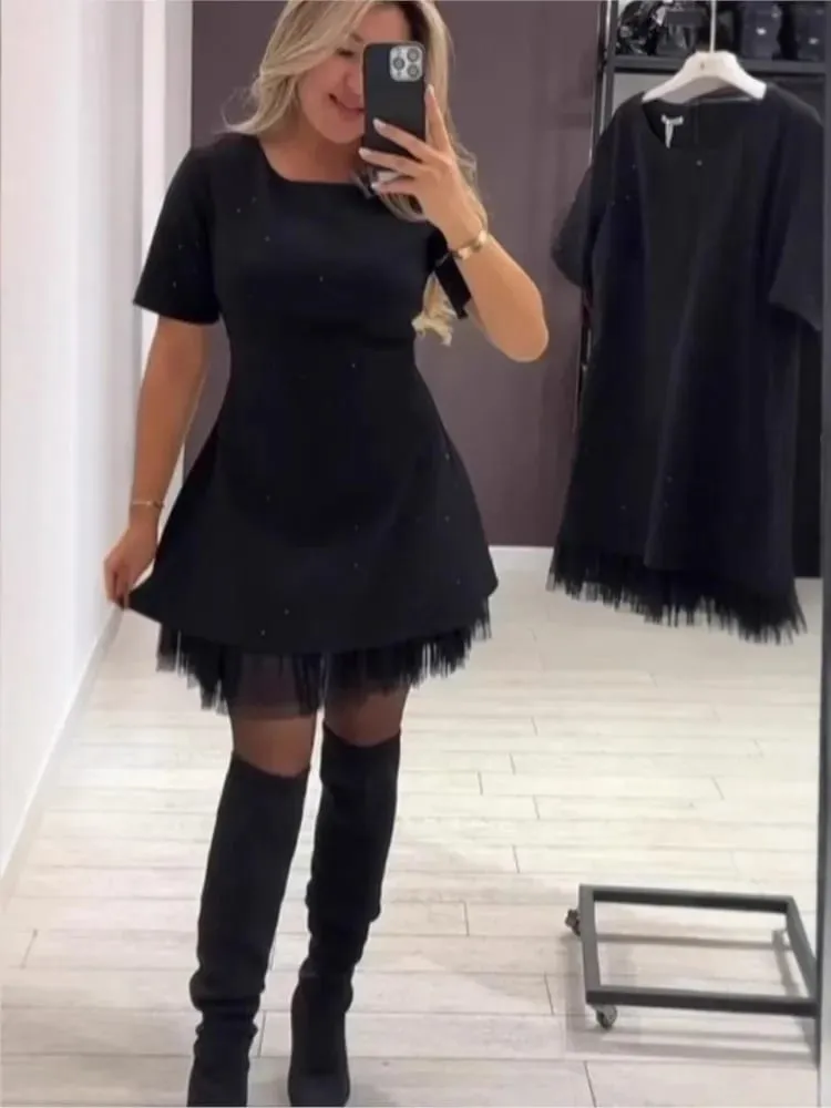 Abito casual elegante Primavera Estate Nuovo stile Hot Strass Orlo Maglia Solido Abito alla moda per donna Abito da vacanza a maniche corte