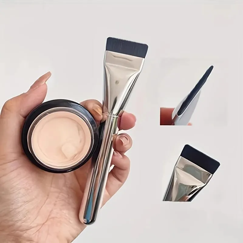 1/2Pc Multi-Use Foundation Ultra-Fine Hypoallergenic Nylon Bristle Oval Foundation Brush - Perfect for Face Contouring — image 2