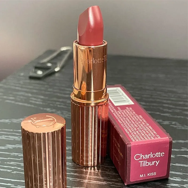 Luxury CT Makeup Suit Four Color Eyeshadow Palette Matte Setting Powder Facial Concealer Effect High-end Lipstick Lady Cosmetics