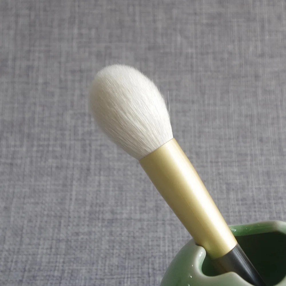 OX Horn Handle Tapered Highlighter Brush DL101 Soft Saibikoho Goat Hair Makeup Brushes Professional Handmade Make Up Brush