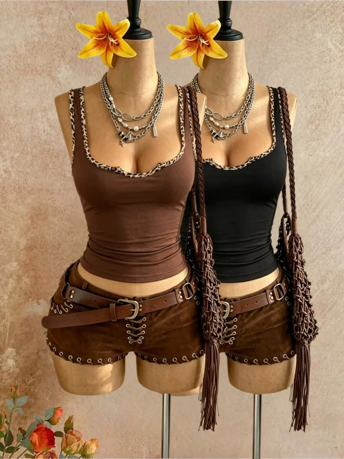 2 Pcs Women Leopard Print Trim U Neck Sleeveless Tank Top Solid Slim Fit Western Y2K Cami Vest Multi-color Wine Red Black — image 6
