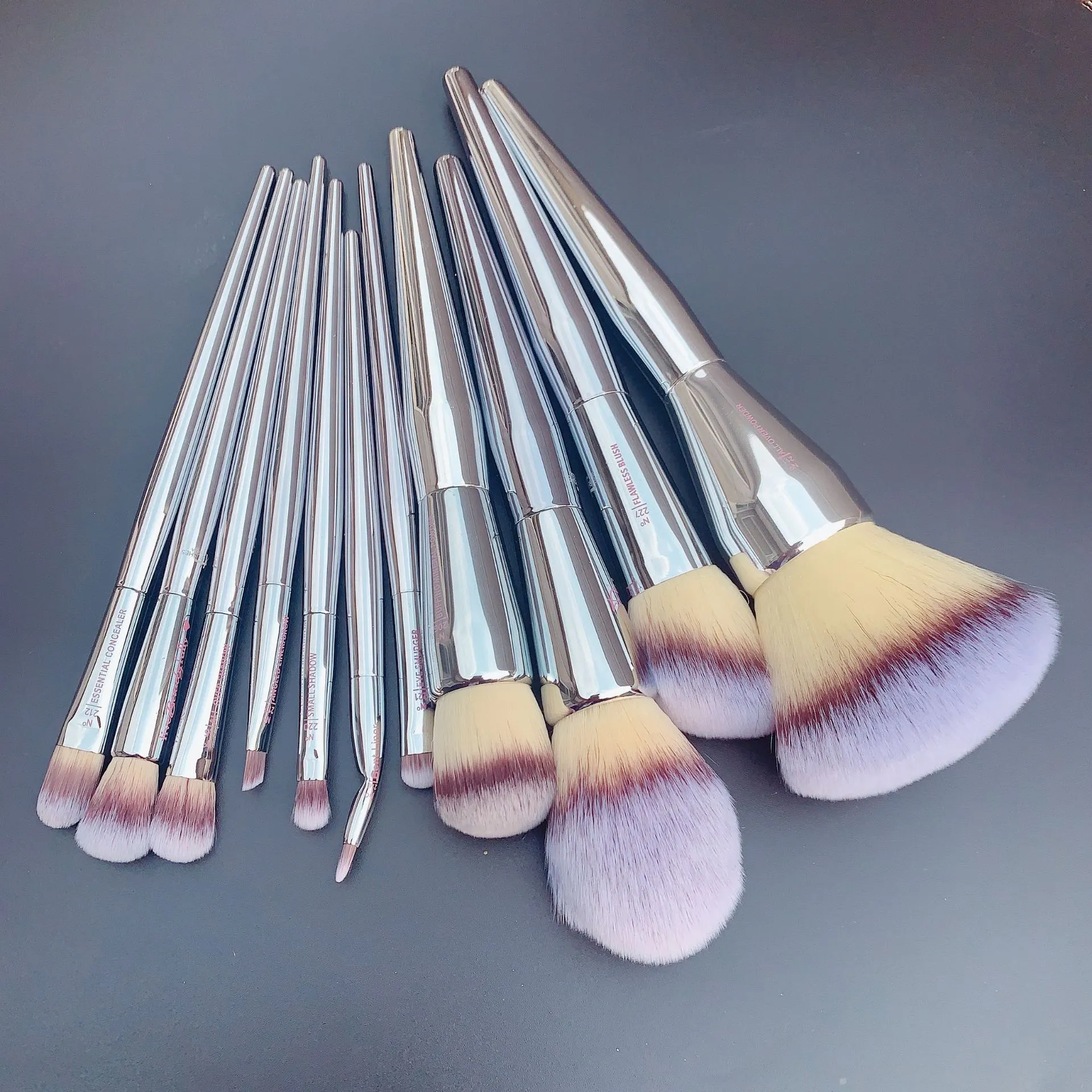 1 piece Pro Makeup brushes Powder Angled Blush Essential Concealer All over Eye shadow smudge Gel liner brow Make up brush IT