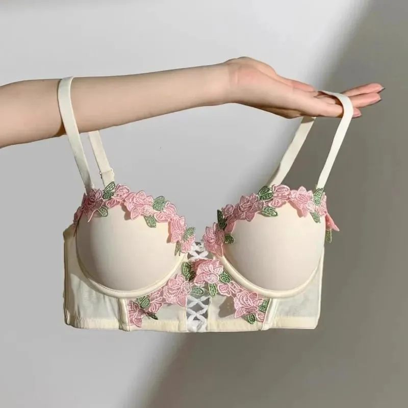 Victorian Underwear Set - Delicate Cream Bralette with Floral Stitch Retro Sweetheart Neckline for Petite Bust Elegance — image 5