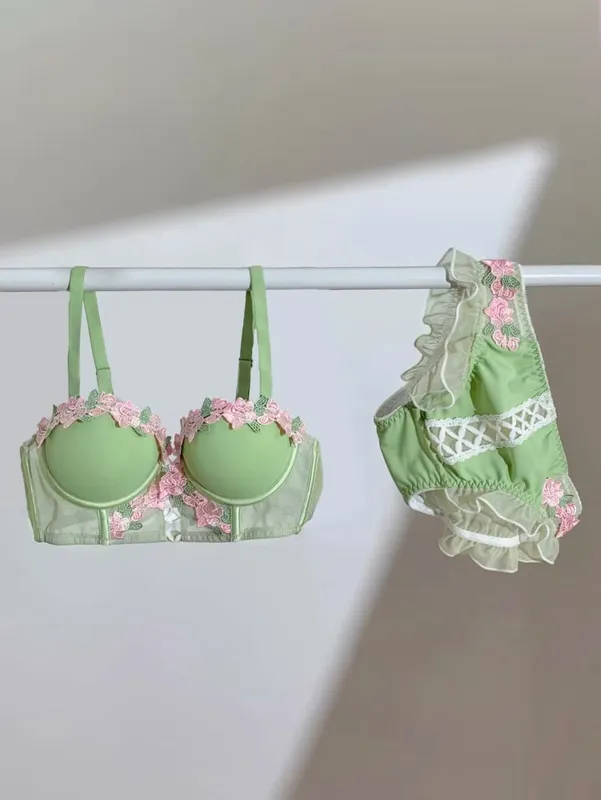 US Hot Sweet Japanese Lace Women Lingerie Set Pure Desire Sexy Push‑Up Wireless Thin Cup Breathable Light Summer Bra 32‑38 Size