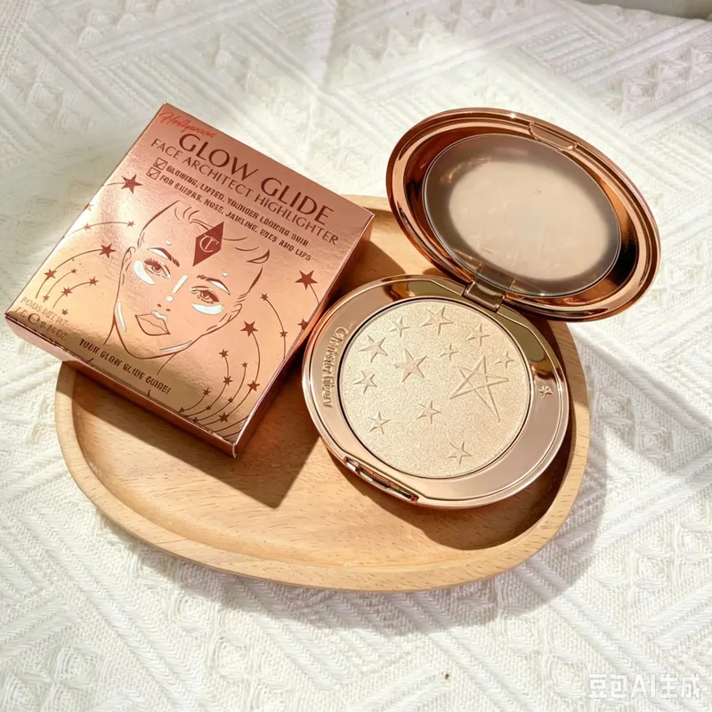 Charlotte Tilbury Cosmetics Flawless Liquid Highlighter Moisturises Skin Luxury Palette Satin-matte Shimmer Metallic Finishes