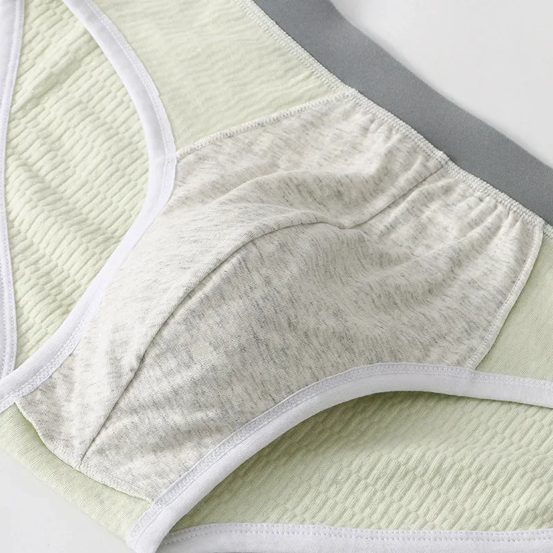 Summer New Men's Solid Color Cotton Briefs, Minimalist Breathable Thin Underwear, Trendy Trunks Male Bikini Underpants