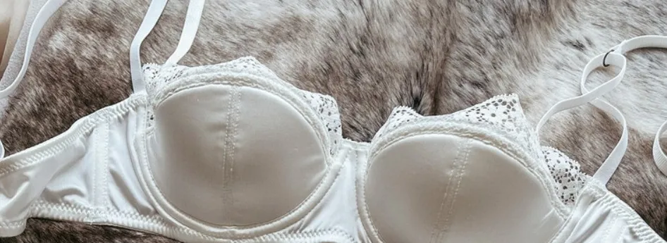 Women Half Cup Lace Bra Set Thin Underwire Sexy Minimizer Bra Anti‑Sag Side Support Hide Armpit Fat Ladies Lingerie Set 2‑38
