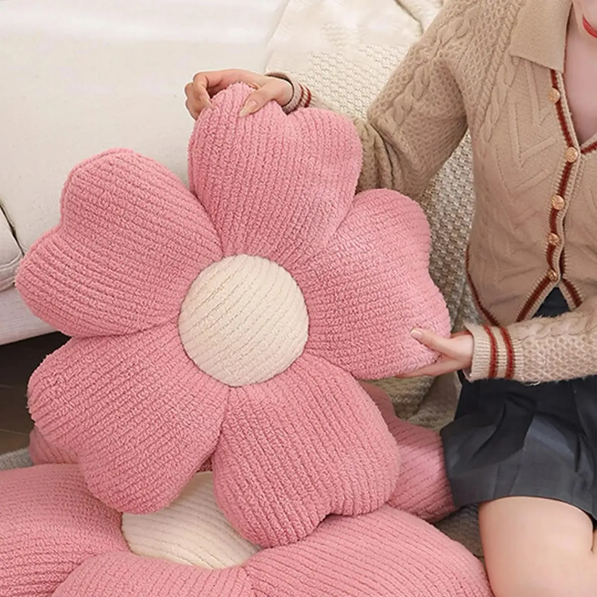 Petal Throw Pillow Flower Shaped Plush Throw Pillow Comfortable and Cute Mattress Sofa home Decor Cushion Chair Cushion