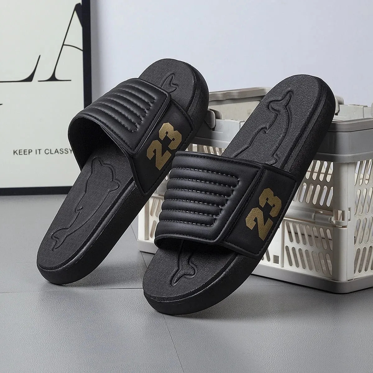Breathable Summer Flip Flops Men Lightweight Quick Drying Slippers Comfortable Indoor and Outdoor Slides Waterproof Beach Shoes
