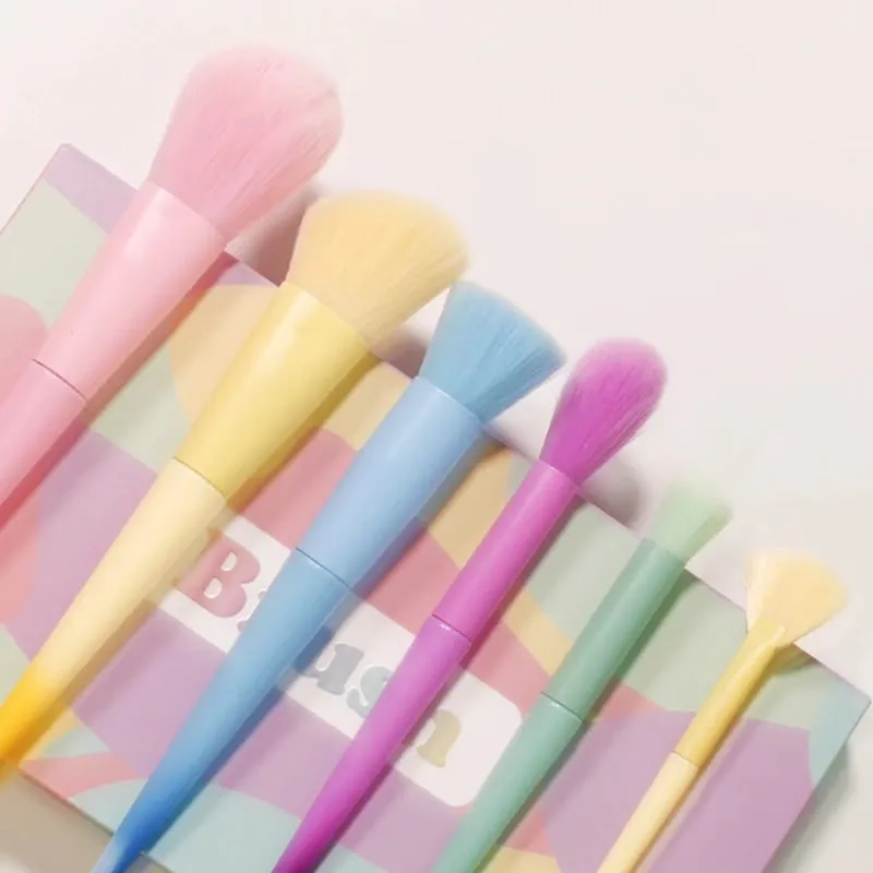 17 PCS Makeup Brushes Set Foundation Blending Face Powder Blush Concealers Eyeshadow Rainbow Makeup Brush Kit