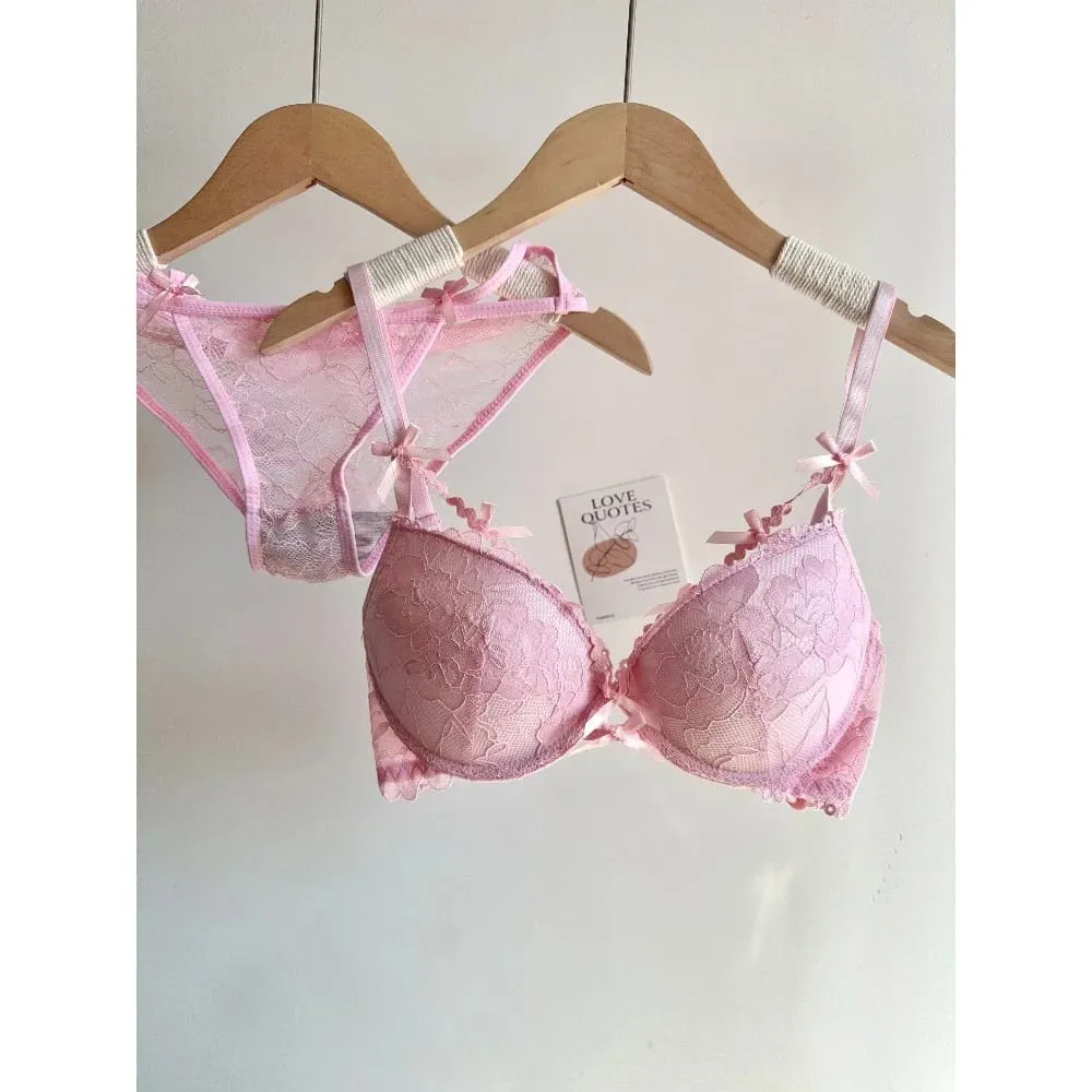 セクシーなWomen Pure Style Red Bow Lace Bridal Lingerie Set Push Up Bra Panty Suit Small Chest Party Wedding Intimate Wear