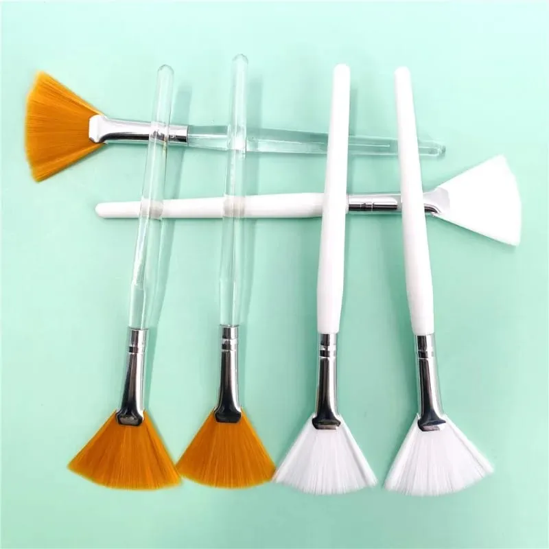 3pcs Practical Facial Brushes Fan Makeup Brushes Soft Portable Mask Brushes Cosmetic Tools for Women Ladies Girls