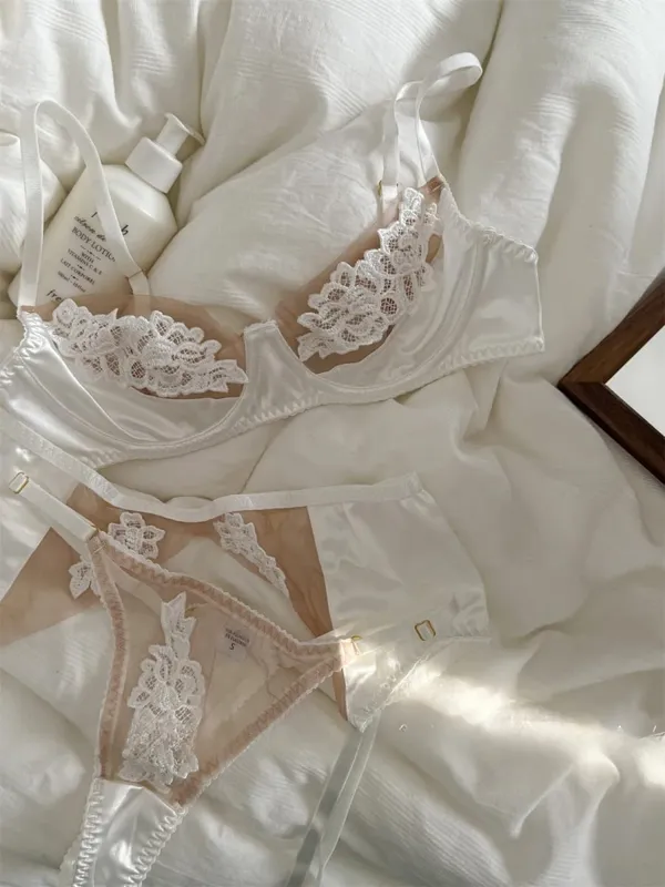 Gestickte Blumen Dessous dreiteilige Unterwäsche dünne BHs atmungsaktives Top Push-up Damen großes BH-Set