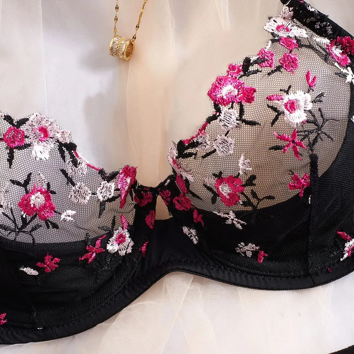 Sexy Womens Underwear Exotic Emotional Bra Set Embroidered Print Brassiere Lingerie Set Women's Push Up Thin Bralette suit — image 4