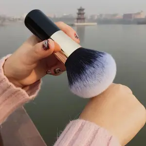 براش آرایشی سایز بزرگ بیوتی پودر صورت برس رژگونه آرایشی و بهداشتی بزرگ لوازم آرایشی نرم