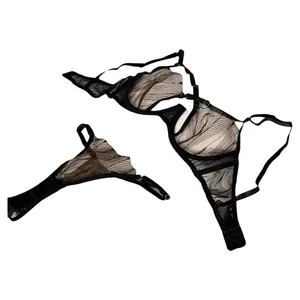 Conjunt de roba interior per a dona, pestanyes de malla negra, anell d'acer romàntic, roba interior amb encaix sexy, conjunt de sostenidors i calces de copa triangular transparent