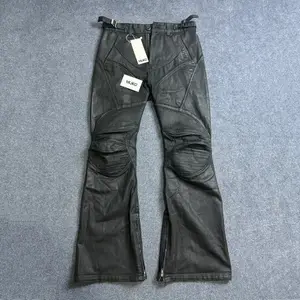 Revestiment de depilació d'estil Techwear Patchwork plisat Punk Pantalons texans acampanats per a home Disseny de sivella de cintura Pantalons casuals de moto vintage