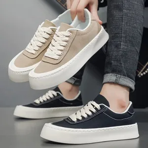 2026 nowych moda wygodne, oddychające buty męskie męskie płócienne trampki Outdoor gruba podeszwa codzienne buty deskorolkowe dla mężczyzny