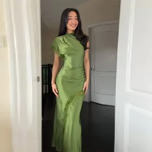 2026 luksusowa oliwkowa satynowa sukienka Maxi kobiety elegancki szalowy wzór koronkowe wykończenia asymetryczny brzeg Ruched Bodycon formalna suknia wieczorowa