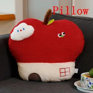 น่ารัก Apple House หมอน Plush อุปกรณ์เสริมผ้าห่ม 2-in-1 เบาะรองนั่ง Kawaii ผลไม้ตุ๊กตาหมอนโซฟาตกแต่งห้องนอนของขวัญ