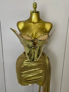 2025 Sparkly Altın Pullu Seksi Üst İki Adet Set Kadın Kutlamak Parti Doğum Günü Gece Kulübü Performans Dansçı Gösterisi Sahne Kıyafeti