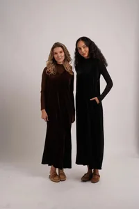 AS AW26 Rochie tip pulover din catifea cu buzunare laterale + decolteu de baza din jerseu