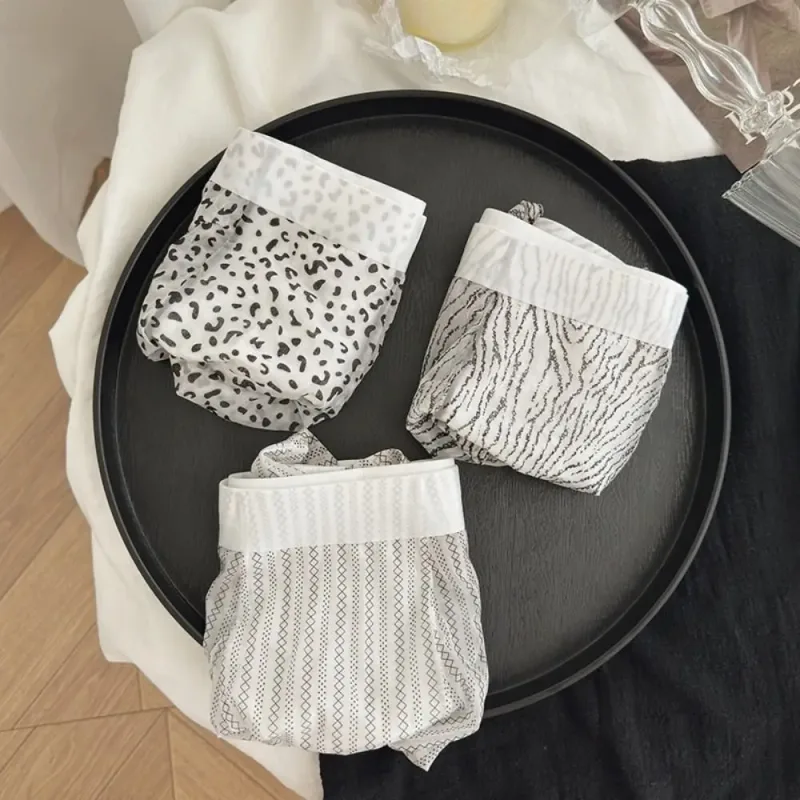 Boxer alla moda in seta sottile di ghiaccio, boxer con stampa leopardata a righe trasparenti, mutande traspiranti senza cuciture, sensazione di freschezza quotidiana